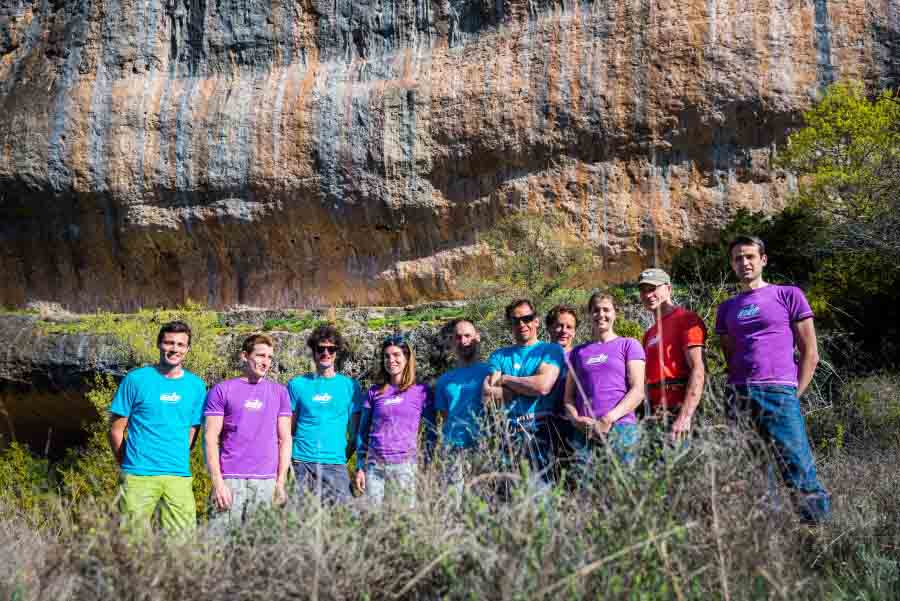 Le Team EB au pas grand complet à Cantobre (12), France.