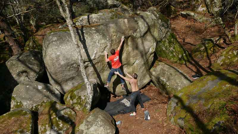 Mika dans Faux contact, 7a+
