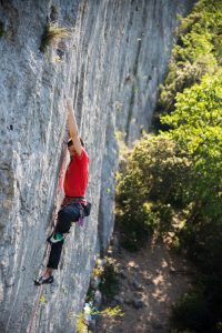 Maël SERRE dans "Version Intégrale", 6c, Mouriès.
