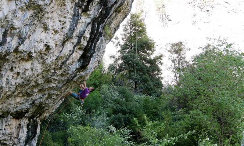 Mika dans le 8a+ Malaxe