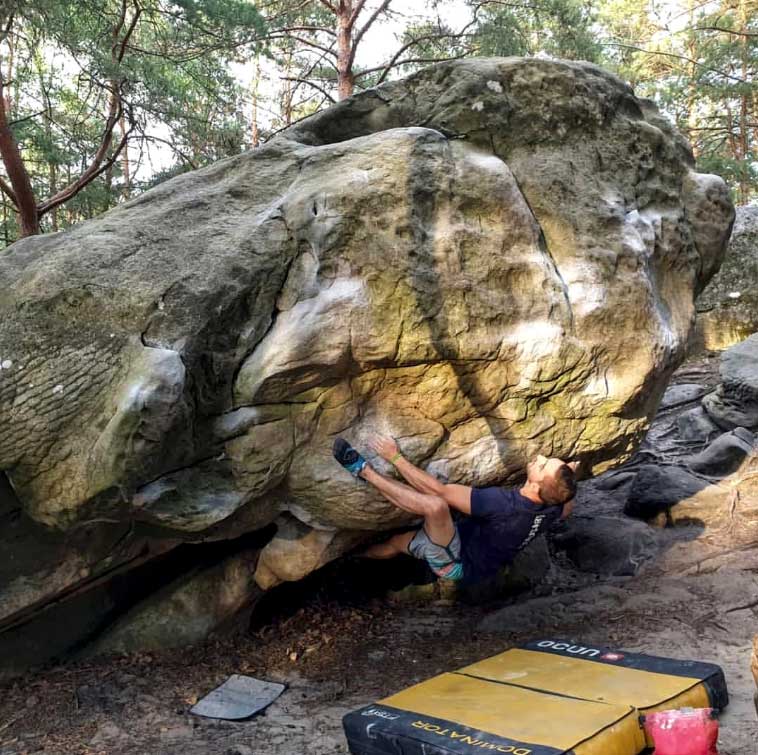 Escalade bloc a Fontainebleau
