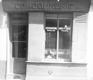 cordonnerie edmond bourdonneau ou fut cree le premier chausson d'escalade