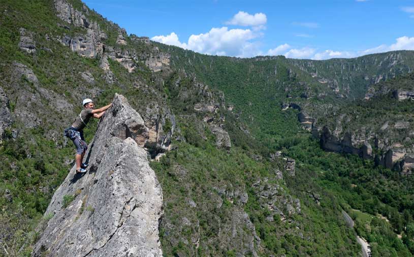 iseki la voie facile sur le roc aiguille