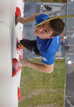 Gaetan Petri grimpeur team EB