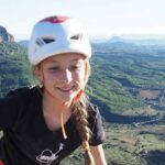 Milena, 13 ans, découvre El Zulu Demente 250m 7b, aux Mallos de Riglos