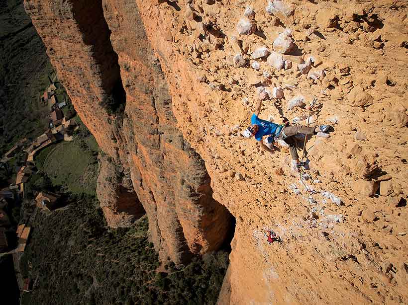 Simon Bareau aux Mallos de Riglos